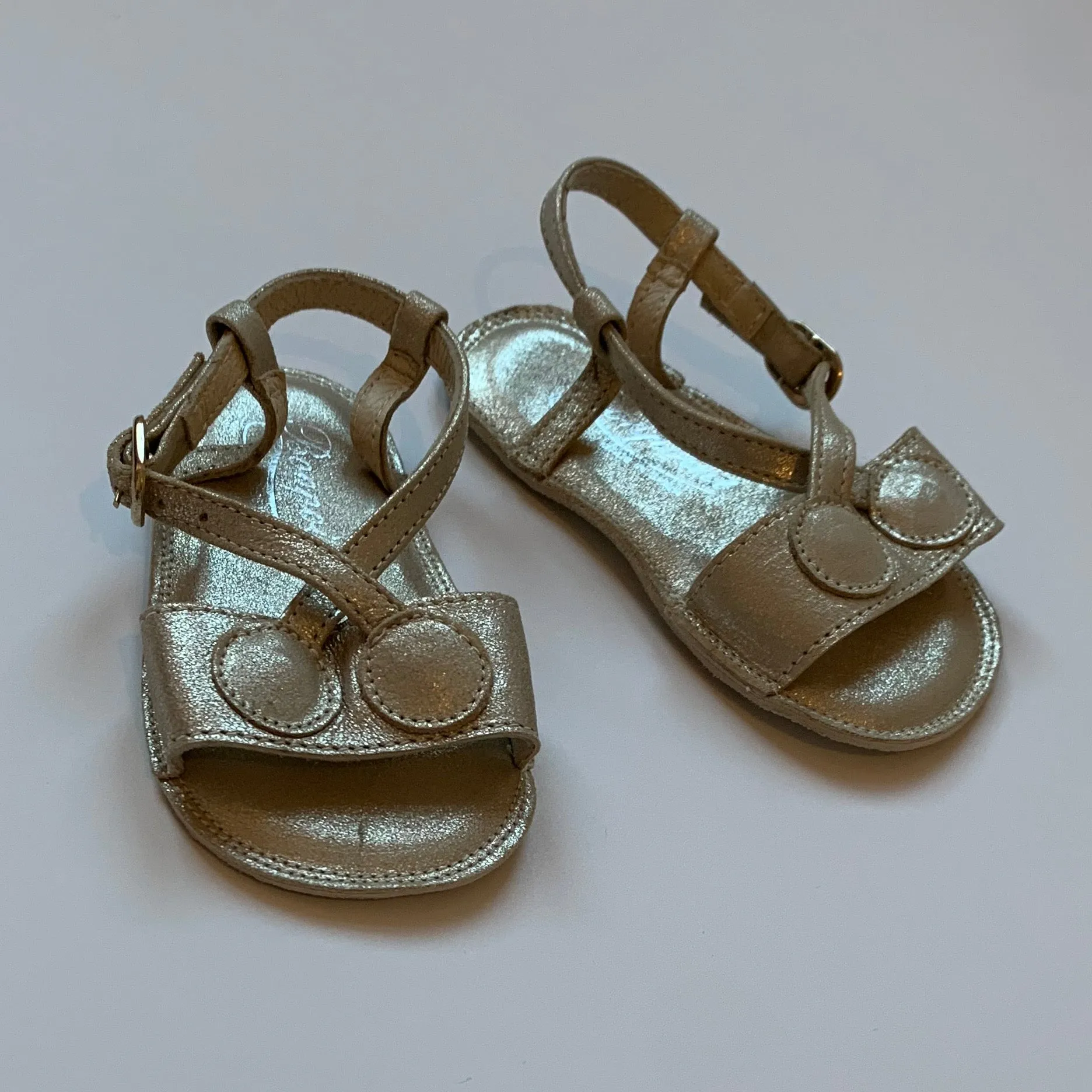 Bonpoint Gold Baby Cherry Sandals: Size EU 19