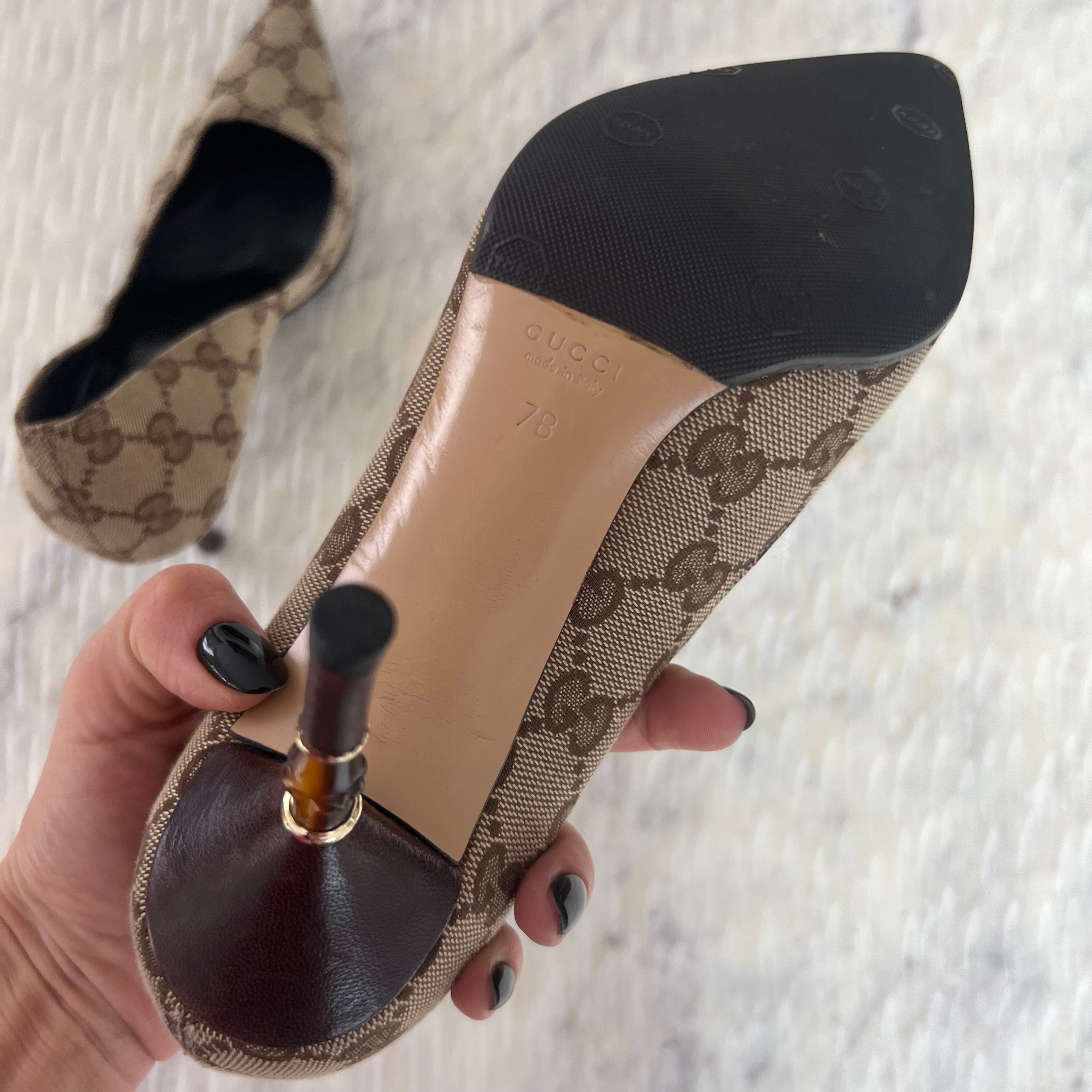 GUCCI Ebony Beige GG Pointed Heels