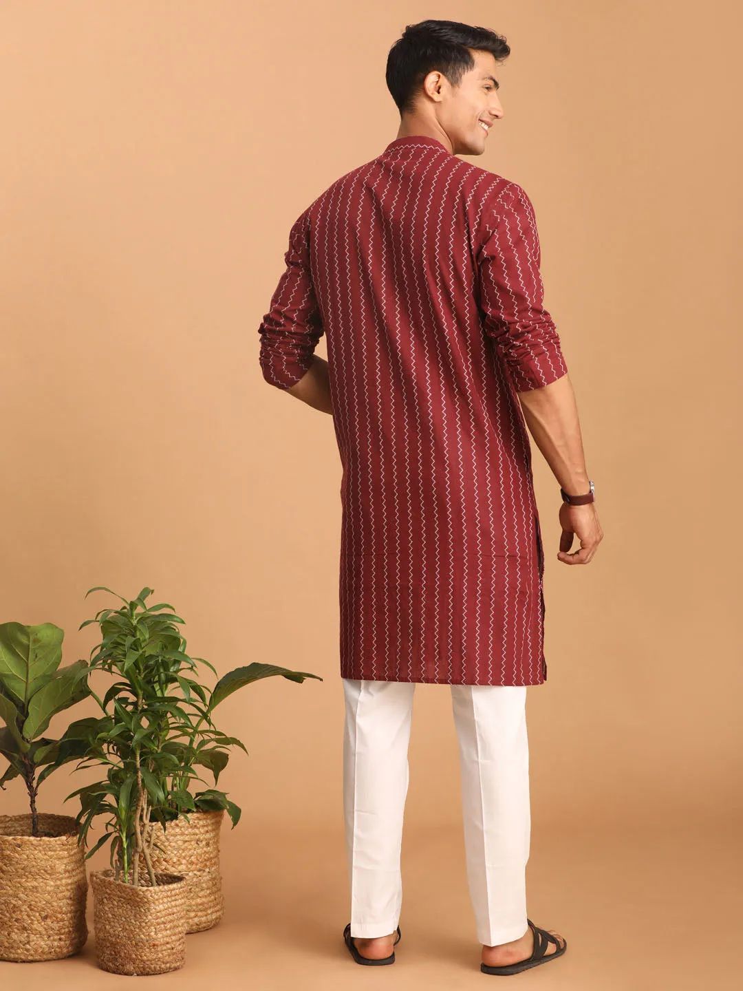 VASTRAMAY Men's Maroon jacquard Zig Zag Cotton Kurta With Pant Set